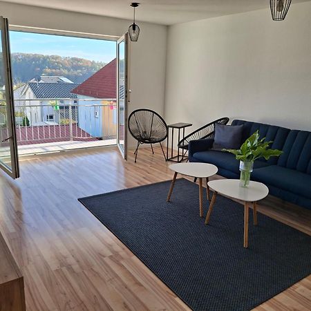 Schoene Wohnung Mit Balkon Щоках Екстериор снимка